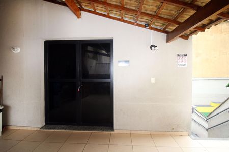 Apartamento para alugar com 43m², 2 quartos e sem vagaÁrea comum - Salão de festas
