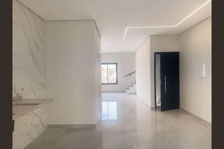 Cozinha de casa de condomínio à venda com 3 quartos, 142m² em Alphaville, Santana de Parnaíba