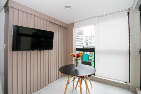 Varanda de kitnet/studio à venda com 1 quarto, 28m² em Jardim Paulista, São Paulo