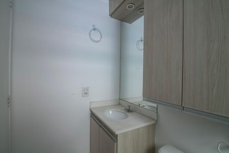 Apartamento para alugar com 70m², 3 quartos e 1 vaga Apartamento para alugar com 70m², 3 quartos e 1 vagaBanheiro do Quarto 3 Suíte