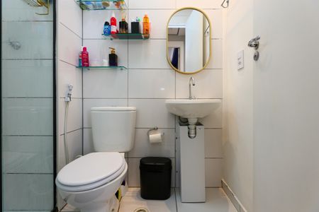 Apartamento à venda com 40m², 2 quartos e 1 vaga Apartamento à venda com 40m², 2 quartos e 1 vagaBanheiro
