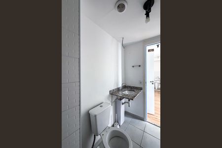 Apartamento à venda com 51m², 2 quartos e sem vaga Apartamento à venda com 51m², 2 quartos e sem vagaBanheiro