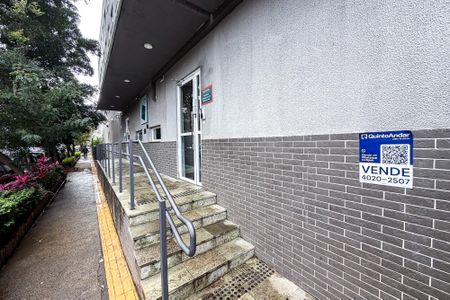 Apartamento à venda com 51m², 2 quartos e sem vaga Apartamento à venda com 51m², 2 quartos e sem vagaEntrada
