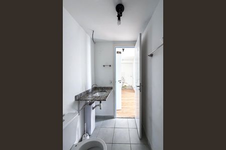 Apartamento à venda com 51m², 2 quartos e sem vaga Apartamento à venda com 51m², 2 quartos e sem vagaBanheiro