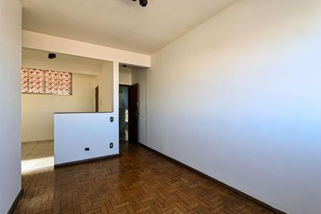 Apartamento para alugar com 72m², 2 quartos e 1 vagaSala