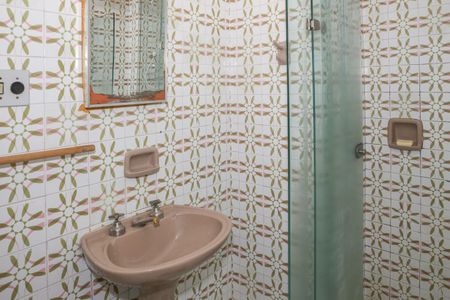 Apartamento à venda com 72m², 2 quartos e sem vaga Apartamento à venda com 72m², 2 quartos e sem vagaBanheiro