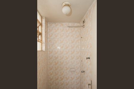 Apartamento à venda com 72m², 2 quartos e sem vaga Apartamento à venda com 72m², 2 quartos e sem vagaBanheiro de serviço