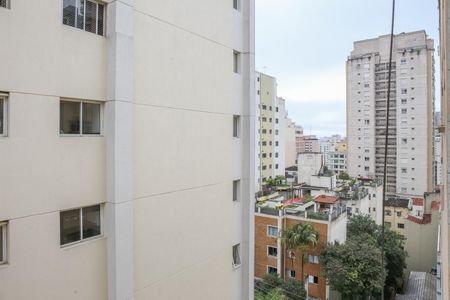 Apartamento à venda com 72m², 2 quartos e sem vaga Apartamento à venda com 72m², 2 quartos e sem vagaVista da Área de serviço