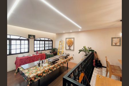 Casa para alugar com 268m², 3 quartos e sem vaga