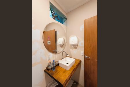 Casa para alugar com 268m², 3 quartos e sem vaga