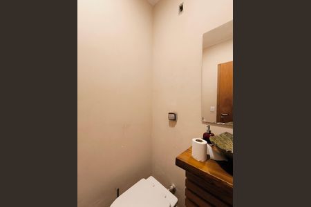 Casa para alugar com 268m², 3 quartos e sem vaga