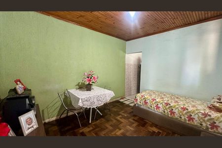 Sala  de casa à venda com 2 quartos, 130m² em Caiçaras, Belo Horizonte