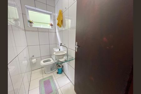 Casa à venda com 186m², 3 quartos e 3 vagasBanheiro