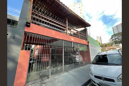 Fachada de casa à venda com 3 quartos, 186m² em Jaguaré, São Paulo