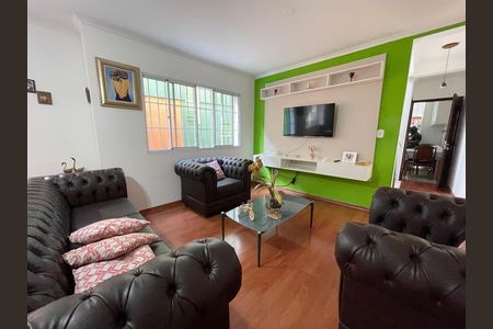 Casa à venda com 186m², 3 quartos e 3 vagasSala