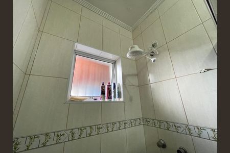 Casa à venda com 186m², 3 quartos e 3 vagasBanheiro 3