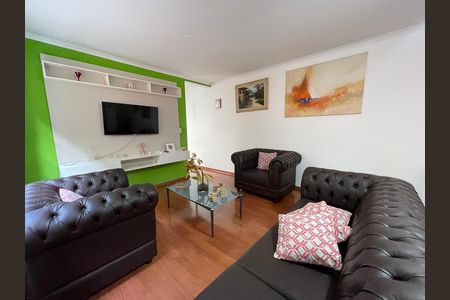 Casa à venda com 186m², 3 quartos e 3 vagasSala