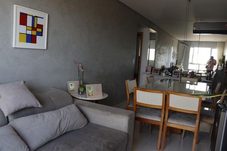 Apartamento à venda com 3 quartos, 98m² em Setor Bueno, Goiânia