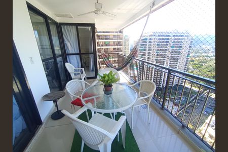 Apartamento para alugar com 70m², 1 quarto e 1 vaga Apartamento para alugar com 70m², 1 quarto e 1 vagaVaranda