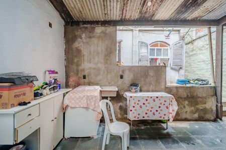 Casa para alugar com 60m², 2 quartos e 1 vagaÁrea de Serviço