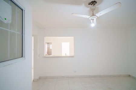 Sala de casa à venda com 2 quartos, 120m² em Jardim Jaqueline, São Paulo