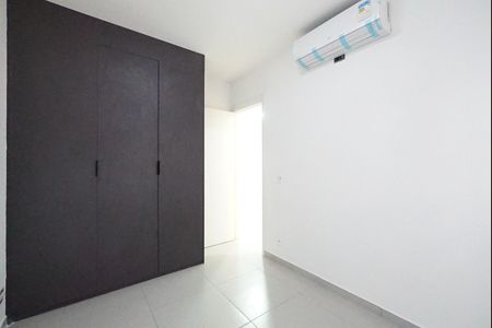 Apartamento para alugar com 69m², 2 quartos e 1 vagaQuarto 