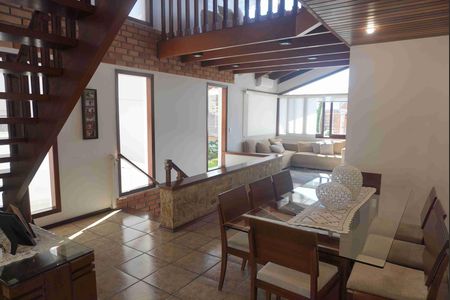 Sala de Jantar de casa de condomínio para alugar com 2 quartos, 309m² em Alphaville, Santana de Parnaíba