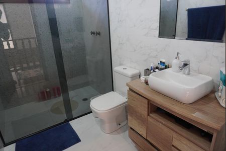 Banheiro de casa de condomínio para alugar com 2 quartos, 309m² em Alphaville, Santana de Parnaíba