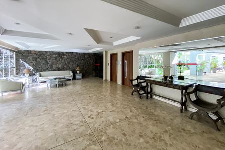 Apartamento para alugar com 163m², 3 quartos e 1 vaga Apartamento para alugar com 163m², 3 quartos e 1 vagaHall Entrada