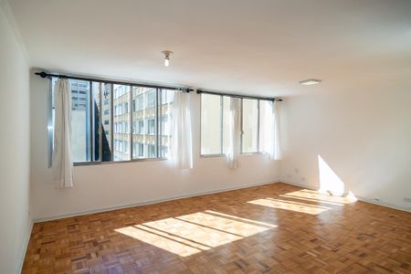 Apartamento para alugar com 163m², 3 quartos e 1 vaga Apartamento para alugar com 163m², 3 quartos e 1 vagaSala