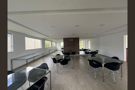 Apartamento para alugar com 45m², 2 quartos e 1 vagaÁrea comum - Salão de festas