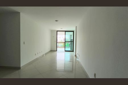 Sala de apartamento para alugar com 3 quartos, 109m² em Recreio dos Bandeirantes, Rio de Janeiro