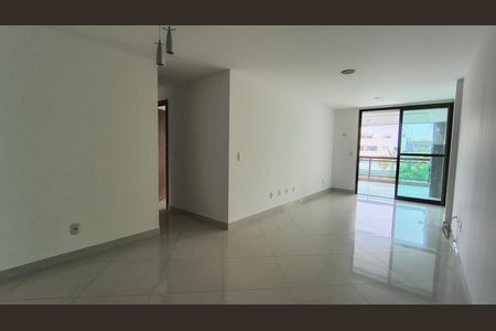Sala de apartamento para alugar com 3 quartos, 109m² em Recreio dos Bandeirantes, Rio de Janeiro