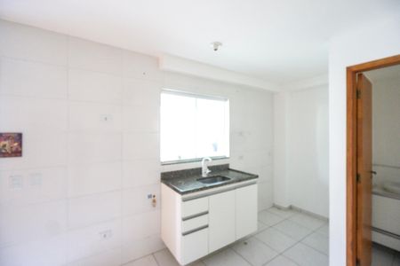 Cozinha de apartamento para alugar com 1 quarto, 40m² em Penha de França, São Paulo