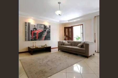 Casa à venda com 5 quartos, 610m² em Chácara Jaraguá, São Paulo