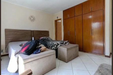 Casa à venda com 5 quartos, 610m² em Chácara Jaraguá, São Paulo