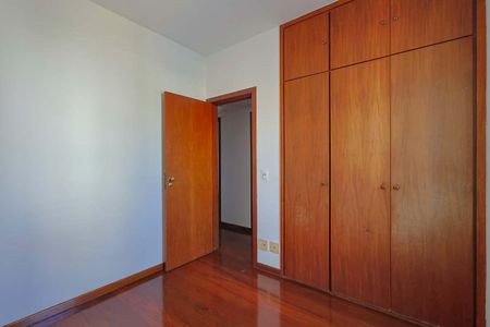 Apartamento para alugar com 96m², 3 quartos e 2 vagasQuarto