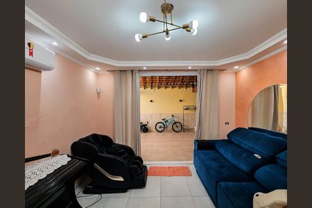 Sala de casa para alugar com 4 quartos, 186m² em Vila Francisca, Campinas