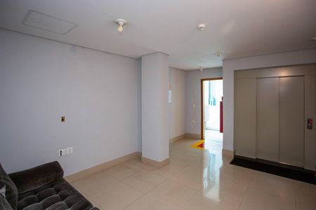 Apartamento para alugar com 36m², 1 quarto e 1 vagaHall social