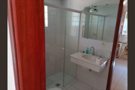 Casa à venda com 300m², 3 quartos e 4 vagas