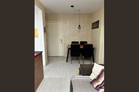 Sala de apartamento à venda com 2 quartos, 47m² em Cavalhada, Porto Alegre
