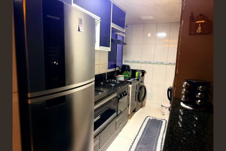 Cozinha de apartamento para alugar com 2 quartos, 40m² em Itaim Paulista, São Paulo