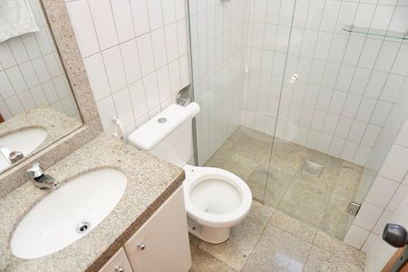Apartamento à venda com 174m², 3 quartos e 2 vagasBanheiro Social