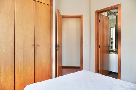 Apartamento à venda com 174m², 3 quartos e 2 vagasSuíte 