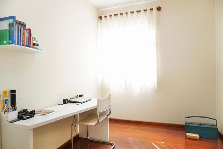 Apartamento à venda com 174m², 3 quartos e 2 vagasQuarto 1
