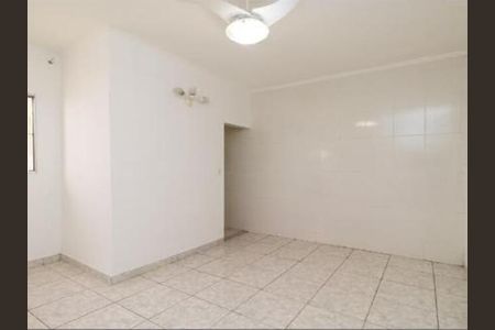 Casa para alugar com 5 quartos, 420m² em Vila Antonieta, São Paulo