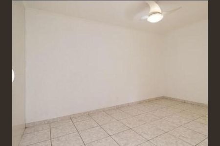 Casa para alugar com 5 quartos, 420m² em Vila Antonieta, São Paulo