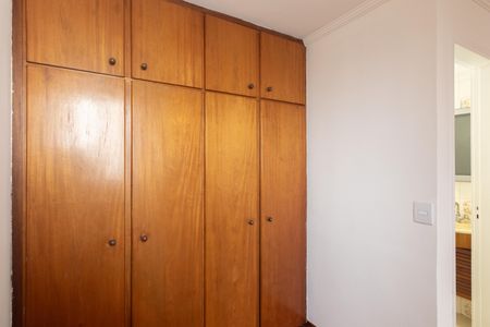 Apartamento para alugar com 82m², 2 quartos e 1 vagaCloset da suíte