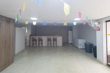 Apartamento para alugar com 82m², 2 quartos e 1 vagaÁrea comum - Salão de festas