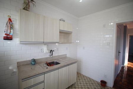 Cozinha de apartamento à venda com 3 quartos, 78m² em São Geraldo, Porto Alegre